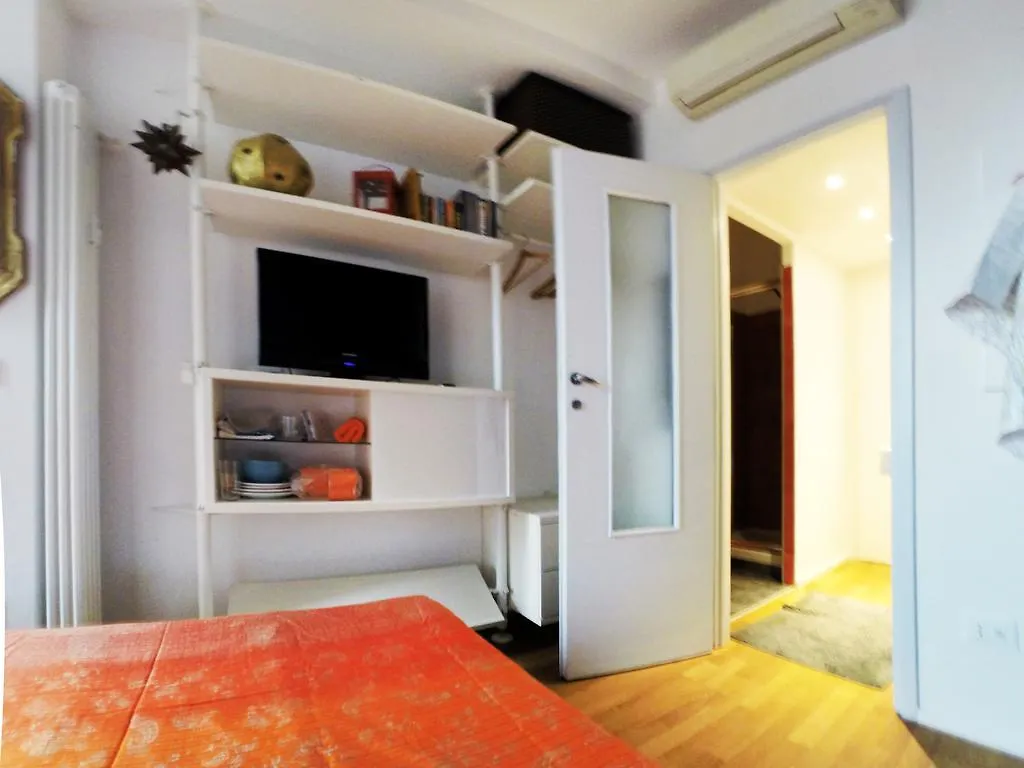 Bed and Breakfast Up To Seven Mailand Frühstückspension